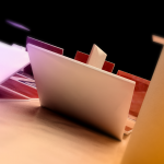 3d motion para intro de tv para programa cultural emulando mosaicos en el piso